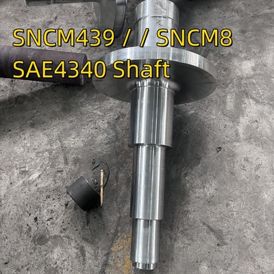 SNCM439 / SNCM8 Shaft baja tempa Permukaan Cerah AISI 4340 Baja 36CrNiMo4 Wellhead DSA Adaptor Double Studded