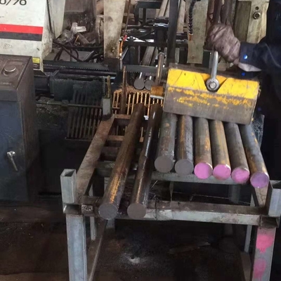 Bar bulat baja 40Cr yang ditarik dingin ASTM SAE 5140 Steel Rod JIS G4104 SCr440 Alat untuk membuat poros