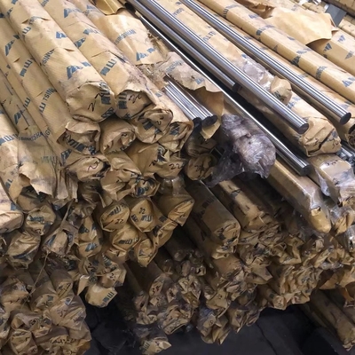 1.4441 ASTM F138 UNS S31673 Baja tahan karat Bar Bulat SS 316LVM Bahan Permukaan terang