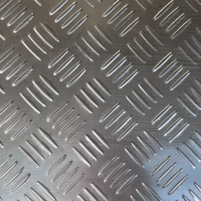 SUS304 Stainless Steel Embossing Sheet 1.0*1219*2438mm 5WL 7WL Permukaan Cermin Untuk Dekorasi