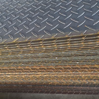 ASTM A36 Pelat Baja Karbon Gulung Panas Q235B Berlian 4.0 * 1510 * 6000MM