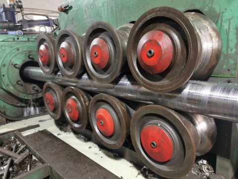 34CrNiMo6 Steel Peeling 34CrNiMo6+QT Struktur paduan Steel Bar Rod Annealed OD 55mm 6M Panjang 5